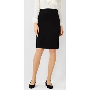 Ann Taylor The High Waisted Seamed Pencil Skirt in Bi-Stretch Curvy